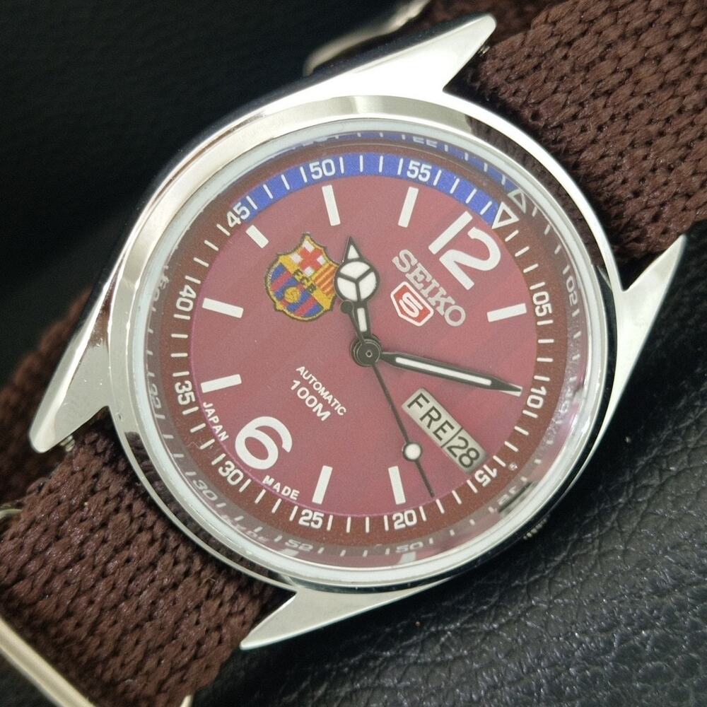 Vintage 1977 FCB Seiko Automatic Mens Silver Watch W/daydate & FCB accents